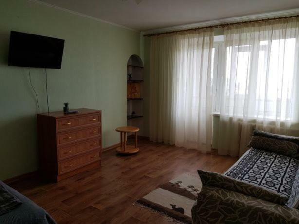 Уютная Квартира В 5 Мин Пешком От Курорта Myrhorod Esterno foto